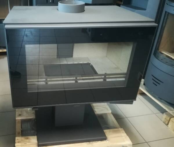 Piec piecyk kominek stalowy na nodze na drewno i brykiet drzewny Victoria Unica 8kW EKOPROJEKT fi 150 mm