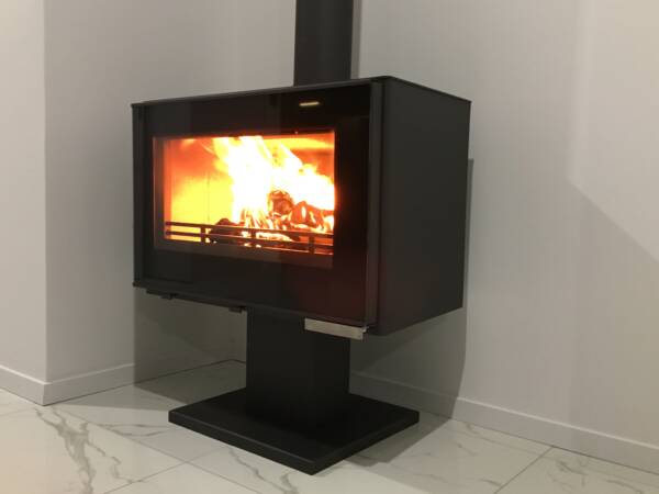 Piec piecyk kominek stalowy na nodze na drewno i brykiet drzewny Victoria Unica 8kW EKOPROJEKT - rura stalowa fi 150 mm